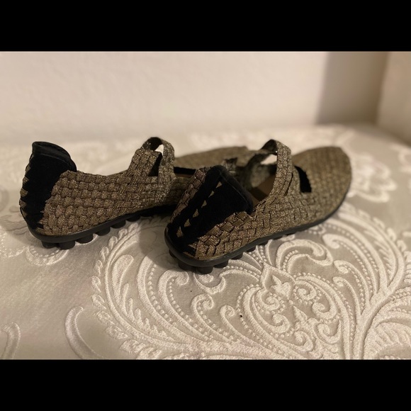 Gold weaved pattern - Picture 7 of 7